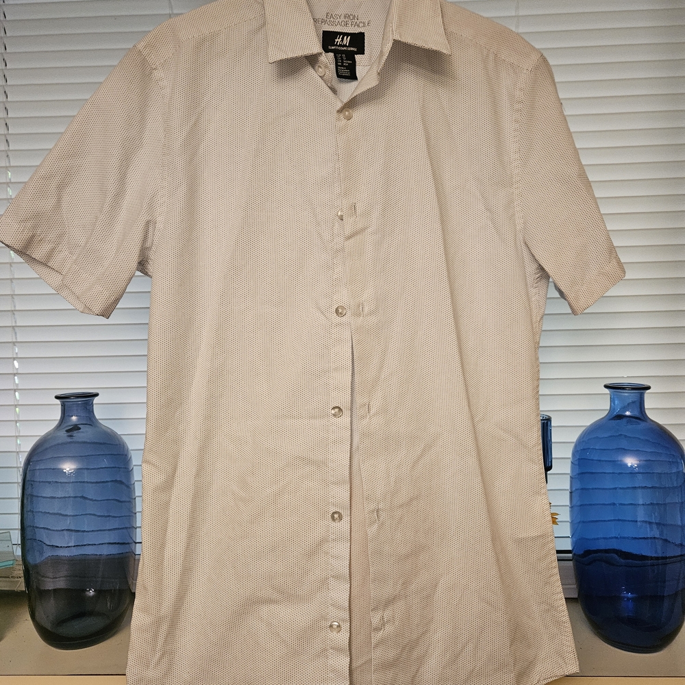 H&M Black and White Casual Button Down Shirt